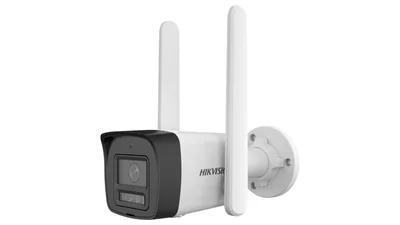 Cámara IP Hikvision 2MP luz híbrida bullet