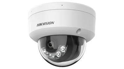Cámara IP Hikvision 2MP luz híbrida domo con micrófono 2.8 mm