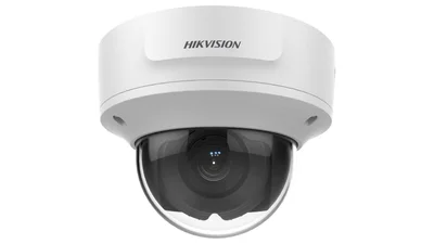 Cámara IP Hikvision 5MP IR domo motorizada 2.7-13.5 mm